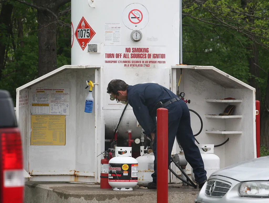 Propane Filling Station Icon